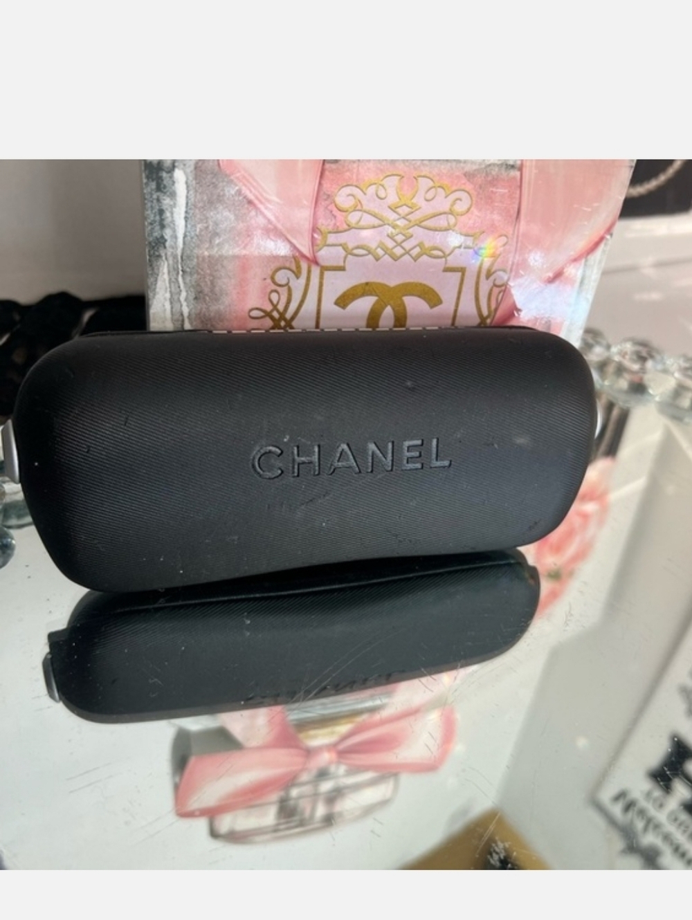 CHANEL Black Sunglass Case - Picture 3 of 6